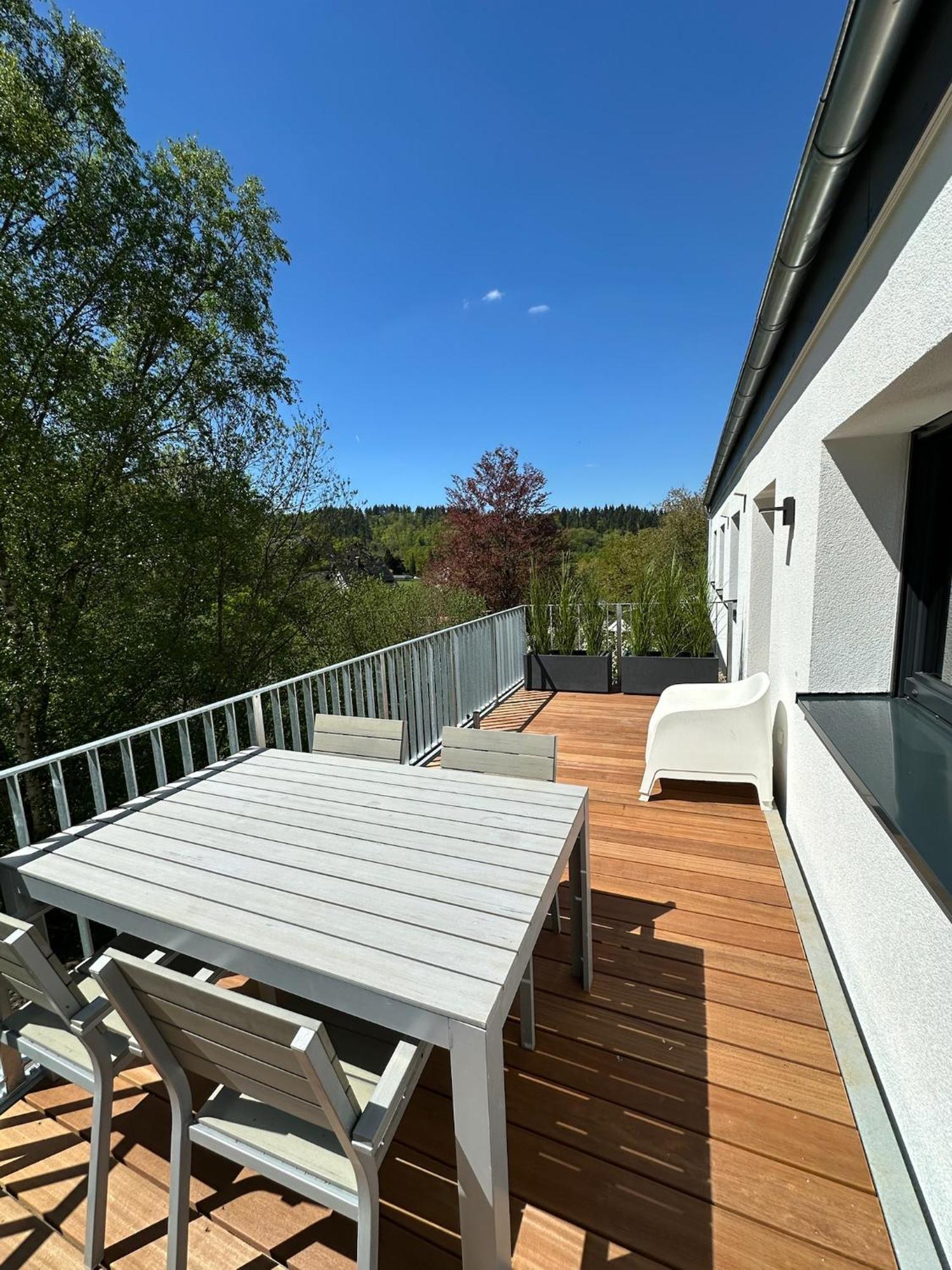 Villa Holgenbach - Penthouse- Und Ferienwohnung Im Nationalpark Eifel Schleiden Luaran gambar